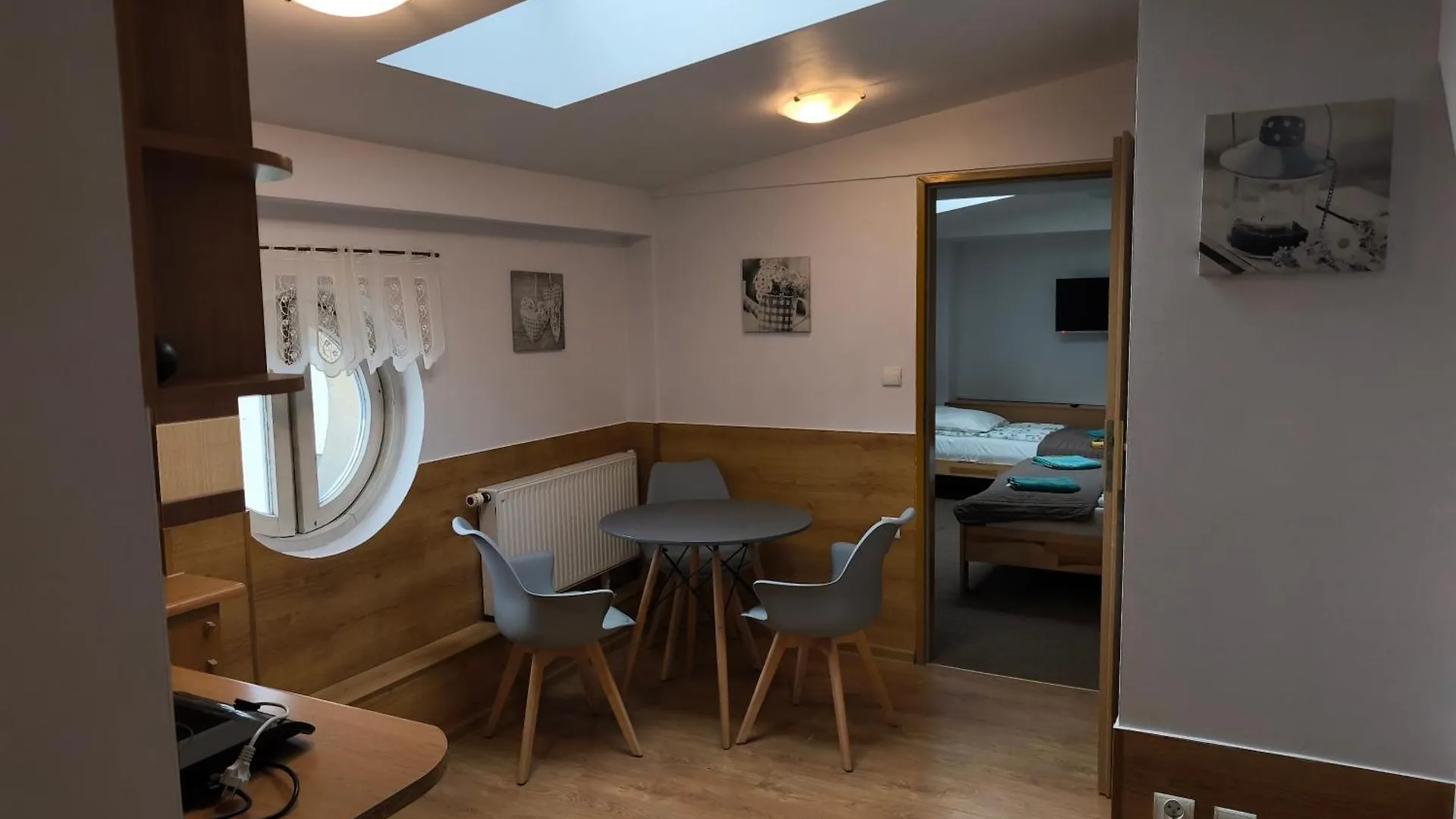 Pokoje Goscinne I Apartamenty Krupowki 19 Zakopane 0*,  Poland
