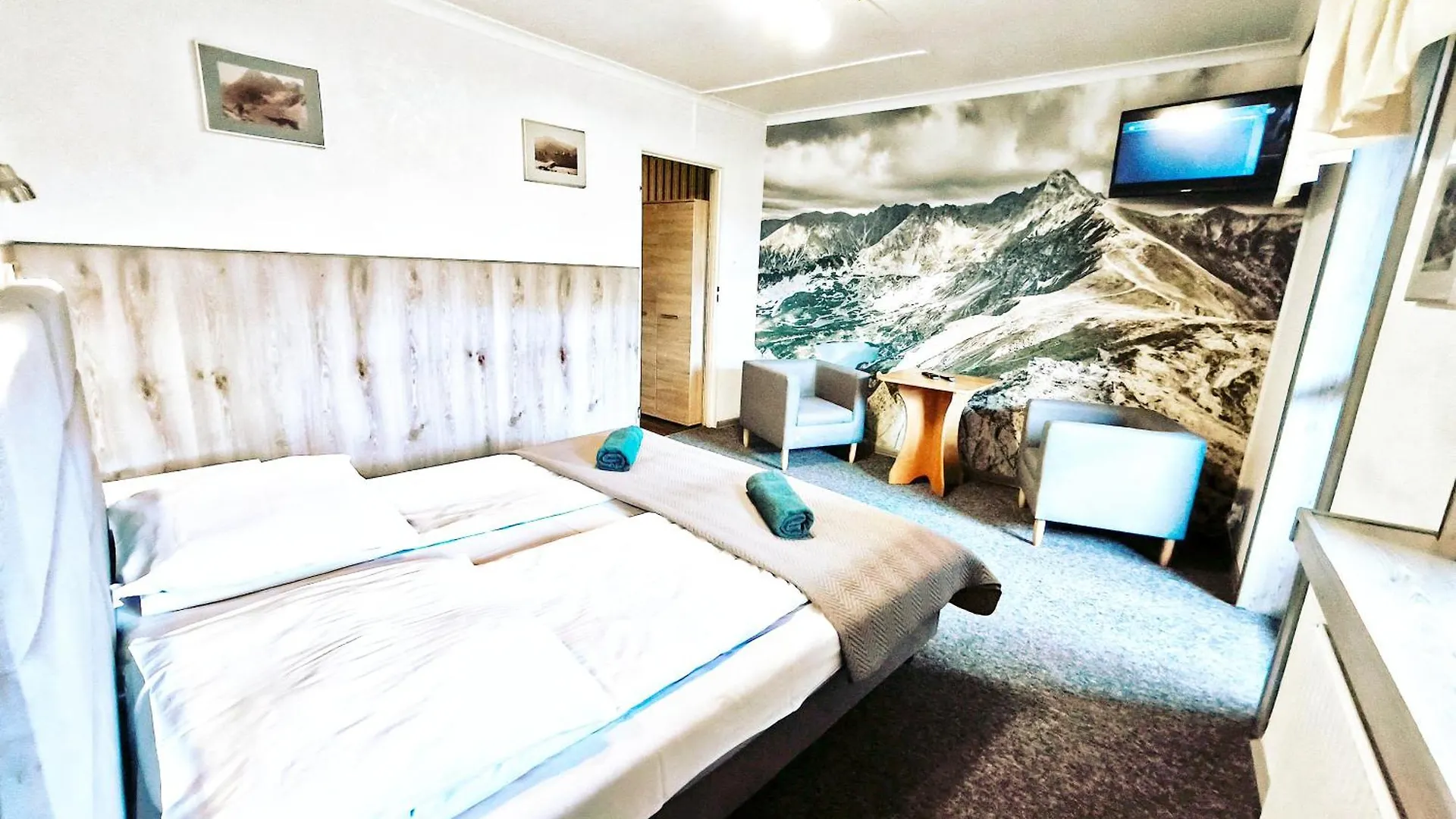 Pokoje Goscinne I Apartamenty Krupowki 19 Zakopane 0*,  Poland
