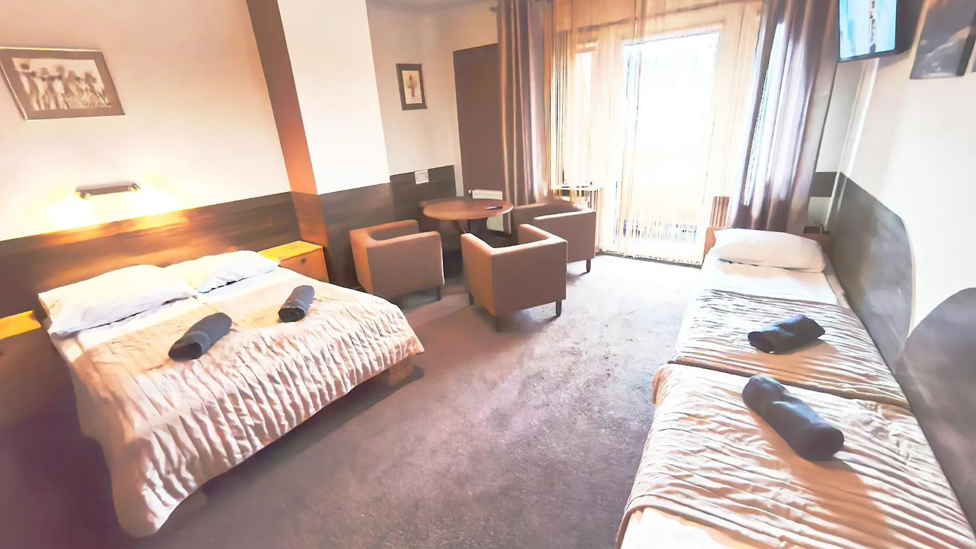 Apartment Pokoje Goscinne I Apartamenty Krupowki 19 Zakopane