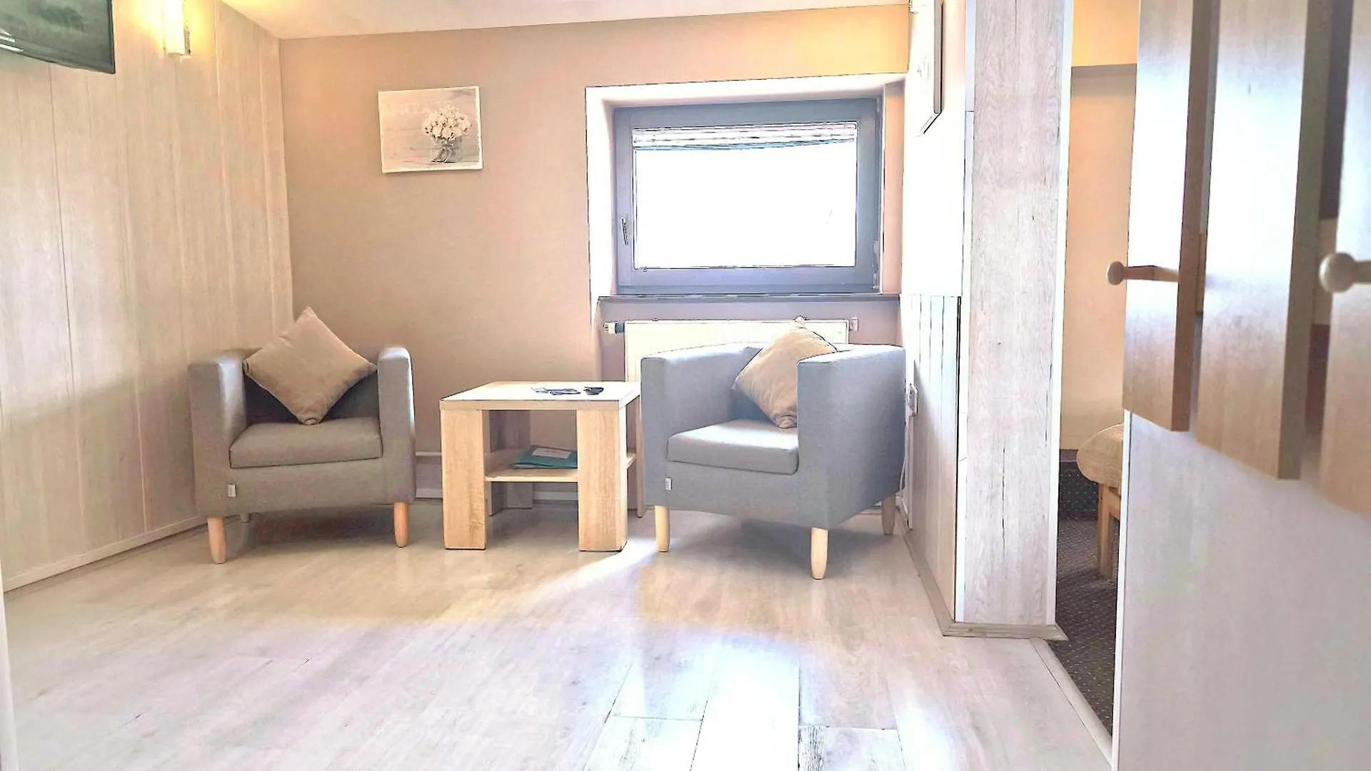 Pokoje Goscinne I Apartamenty Krupowki 19 Zakopane 0*,