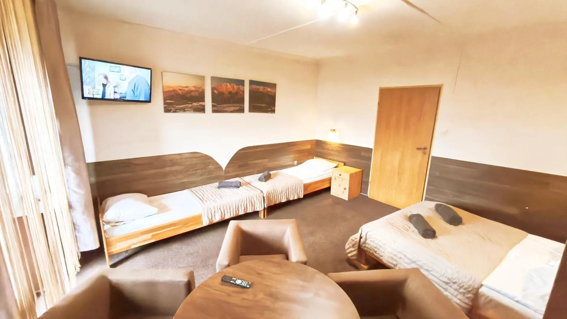 Apartment Pokoje Goscinne I Apartamenty Krupowki 19 Zakopane