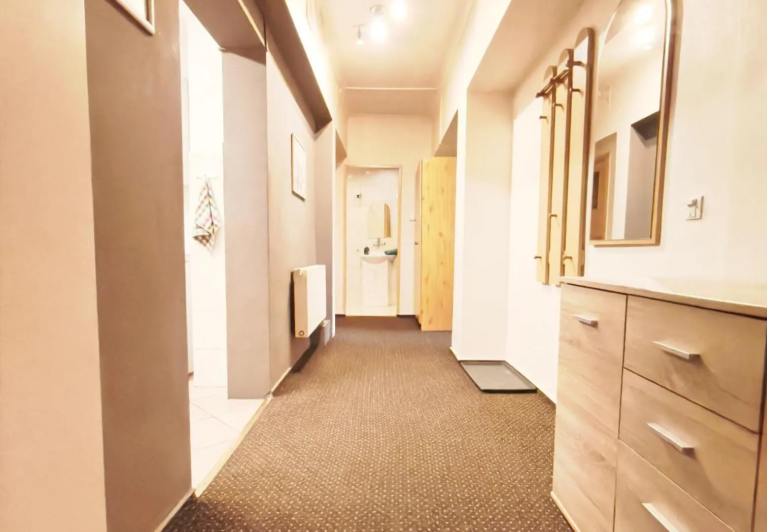 Pokoje Goscinne I Apartamenty Krupowki 19 Zakopane Poland