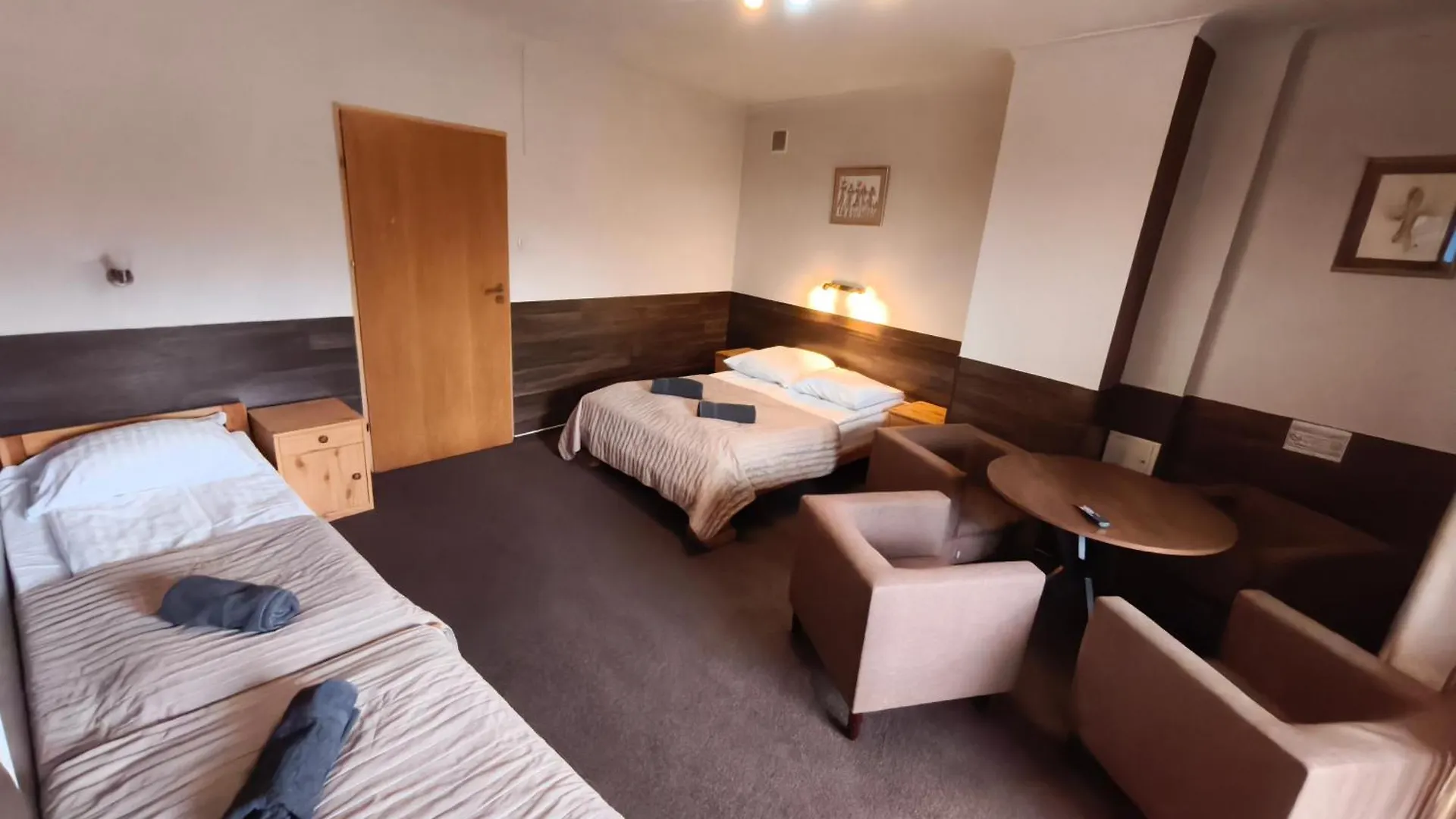 Pokoje Goscinne I Apartamenty Krupowki 19 Zakopane