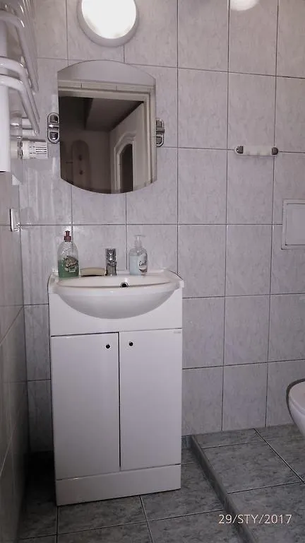 Pokoje Goscinne I Apartamenty Krupowki 19 Zakopane
