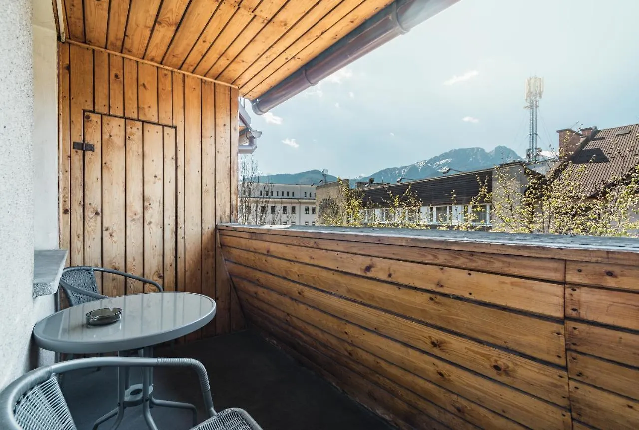 Pokoje Goscinne I Apartamenty Krupowki 19 Zakopane Apartment